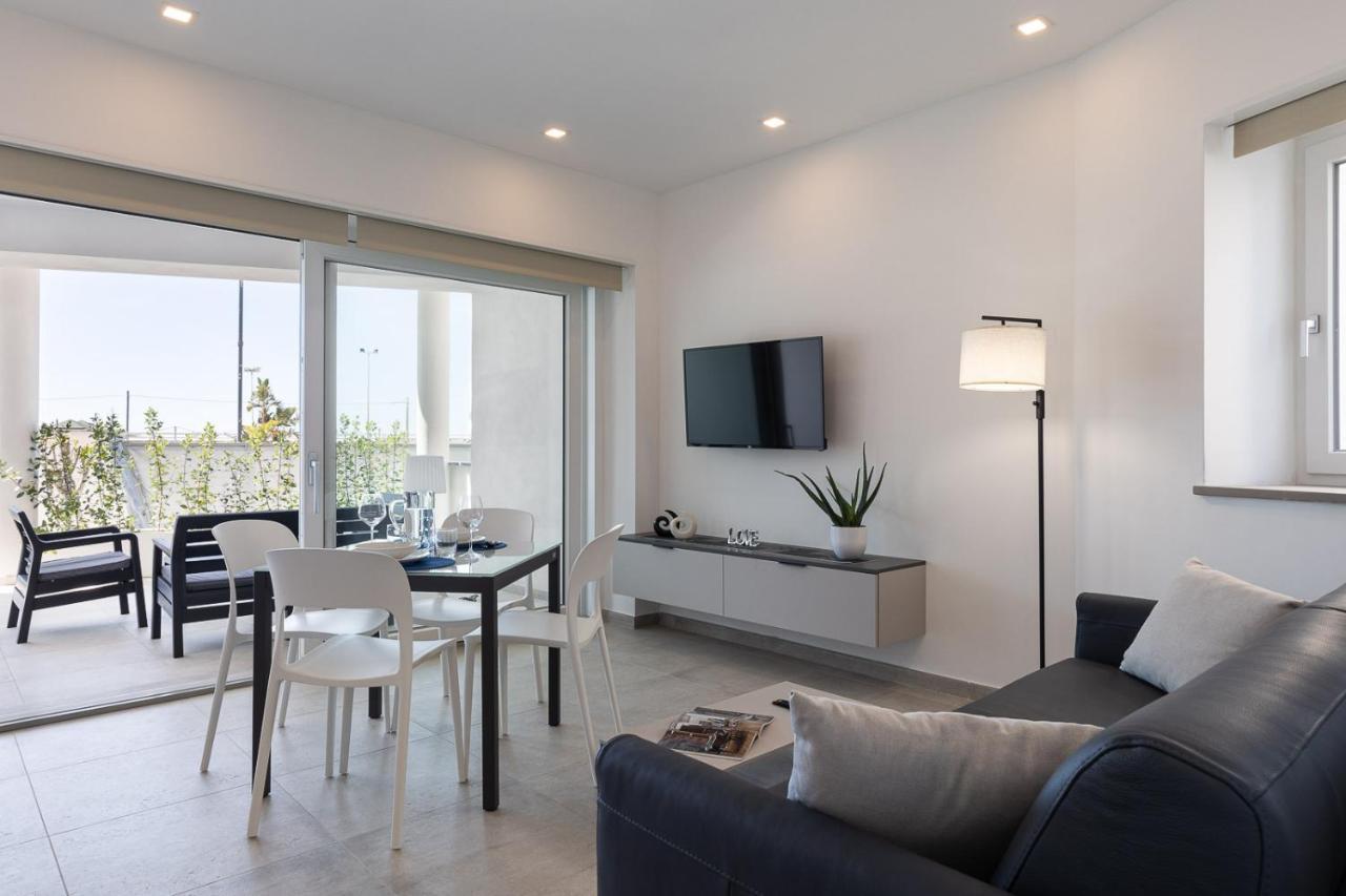 Oneweek Gaeta Suites And Apartments Eksteriør billede