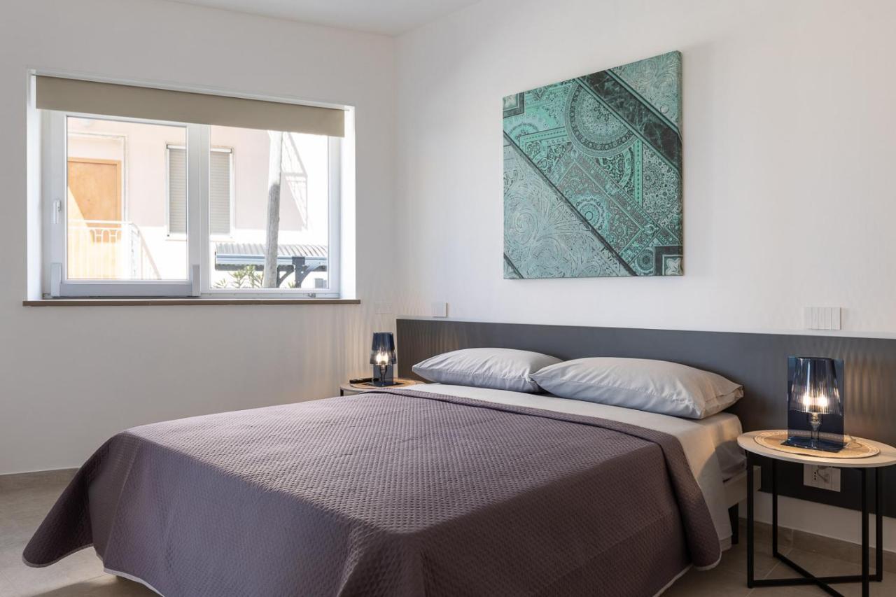 Oneweek Gaeta Suites And Apartments Eksteriør billede