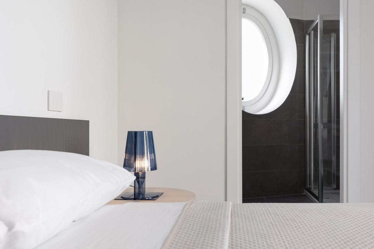 Oneweek Gaeta Suites And Apartments Eksteriør billede