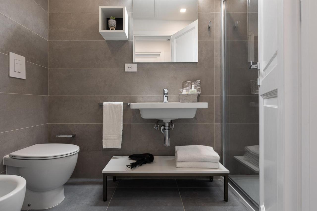 Oneweek Gaeta Suites And Apartments Eksteriør billede