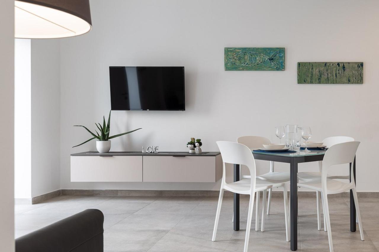 Oneweek Gaeta Suites And Apartments Eksteriør billede